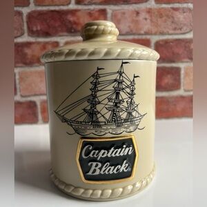 Captain Black Special Edition 12 oz Humidor by Ceramarte of Brazil